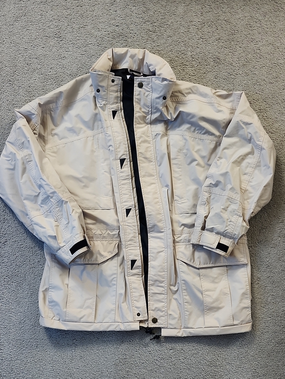 Gore•Tex Jacket- Tan/Cream - Rain/ Snow/ Wind Jacket -Size XL